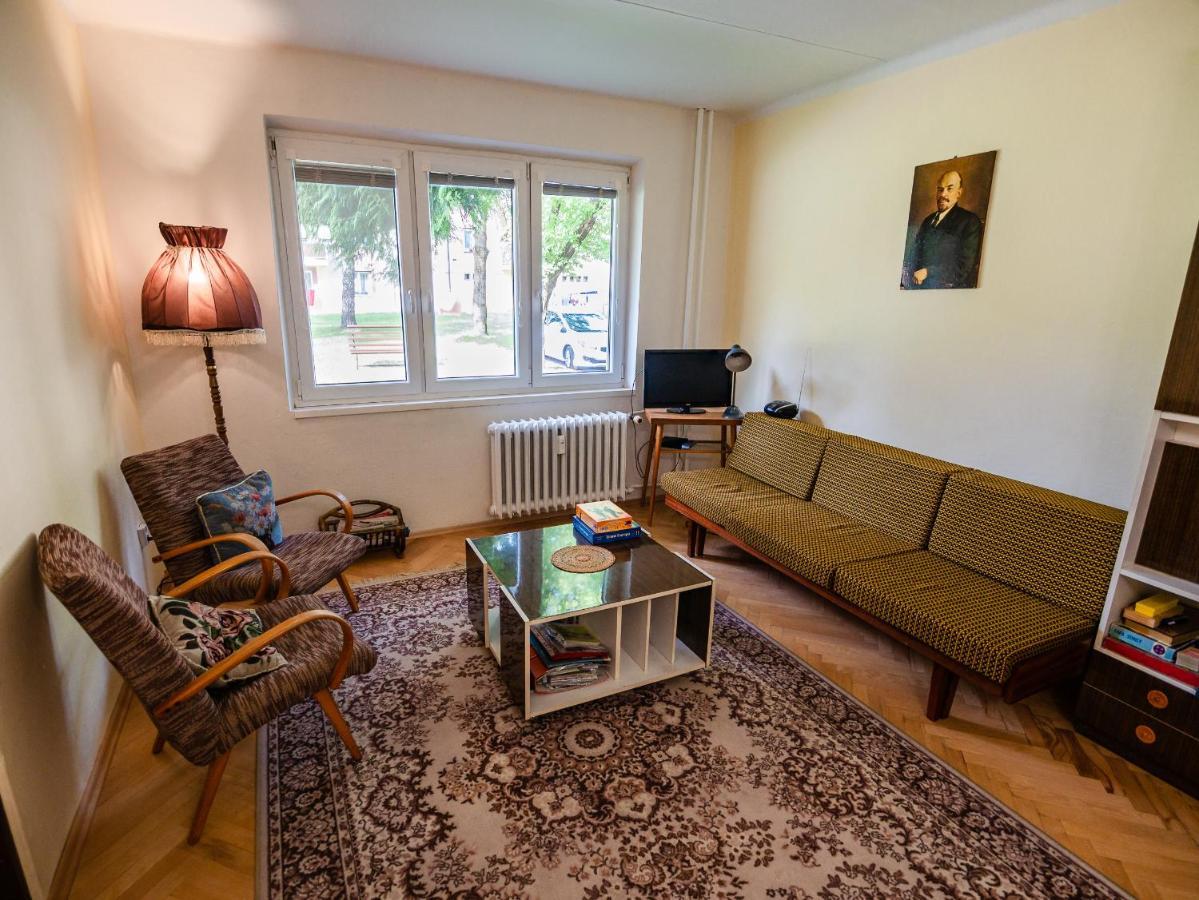 Retro Apartment Brezno Bagian luar foto