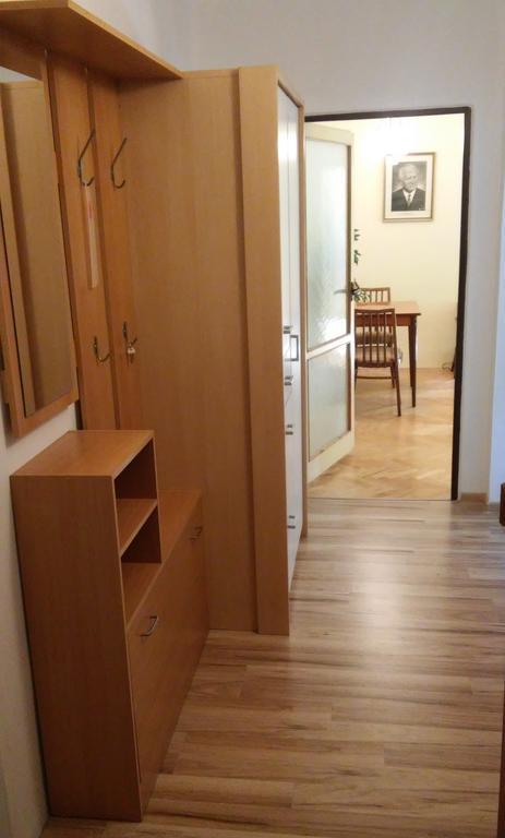 Retro Apartment Brezno Bagian luar foto